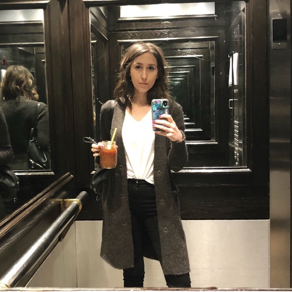 Meet your Posher, Jessica - Picture 4 of 6